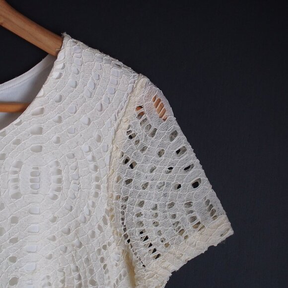 J. Crew | Beautiful Lace Short Sleeve Top in Cream - Picture 3 of 6